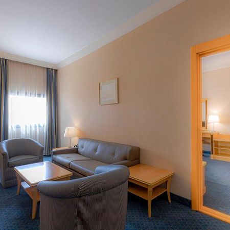 Holiday Inn Yanbu, an IHG Hotel Dış mekan fotoğraf
