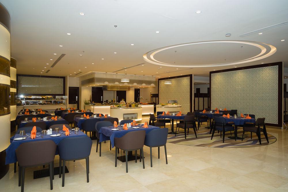Holiday Inn Yanbu, an IHG Hotel Dış mekan fotoğraf