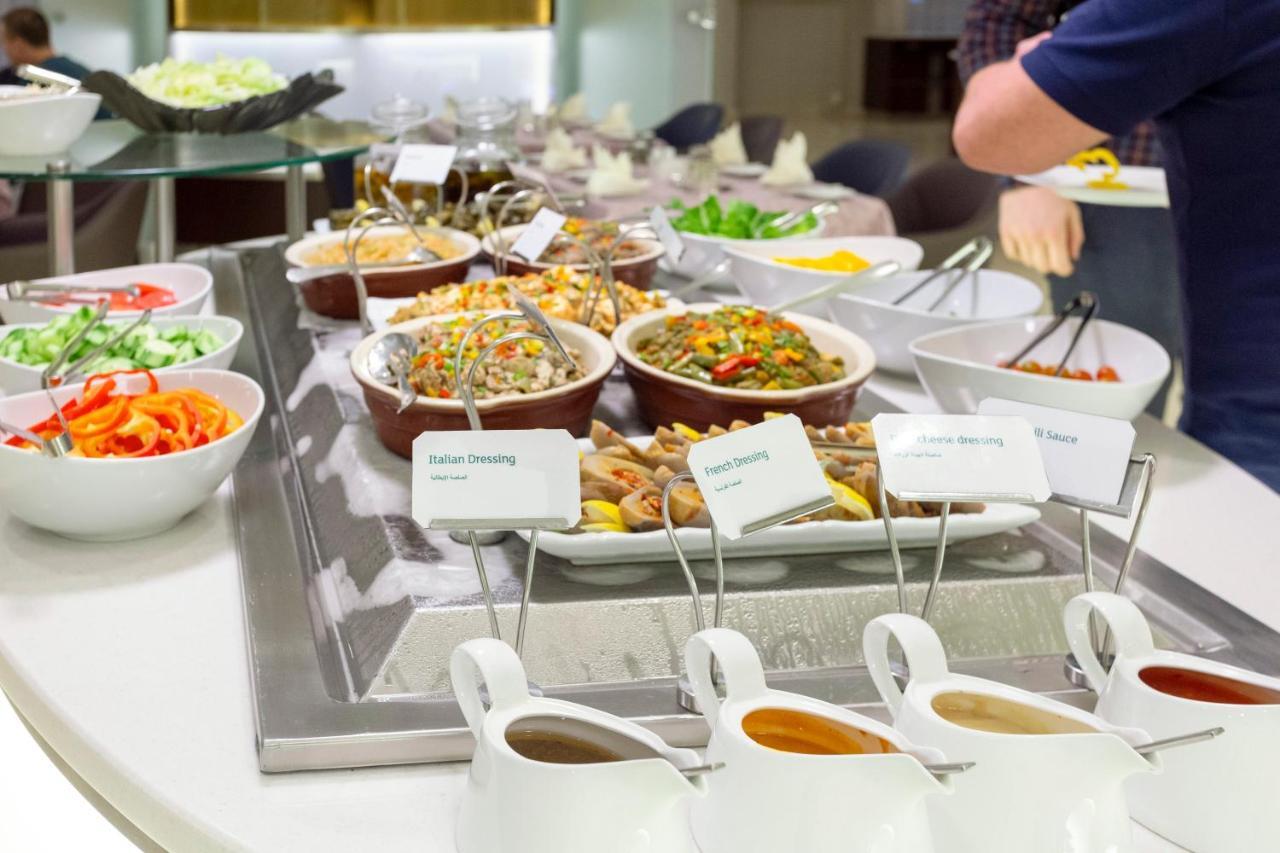 Holiday Inn Yanbu, an IHG Hotel Dış mekan fotoğraf