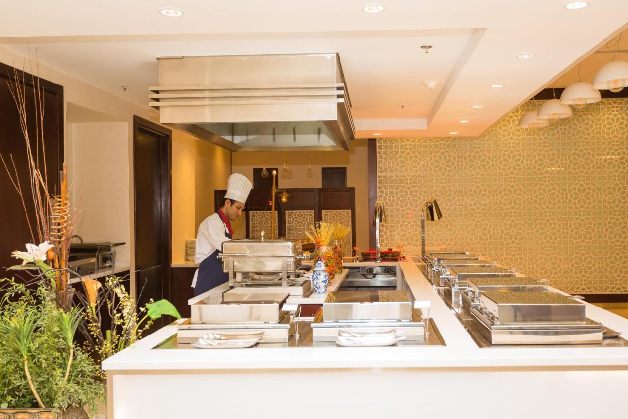 Holiday Inn Yanbu, an IHG Hotel Dış mekan fotoğraf